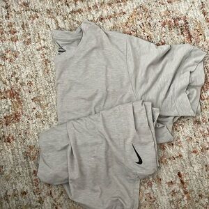 Men’s Nike yoga t shirt